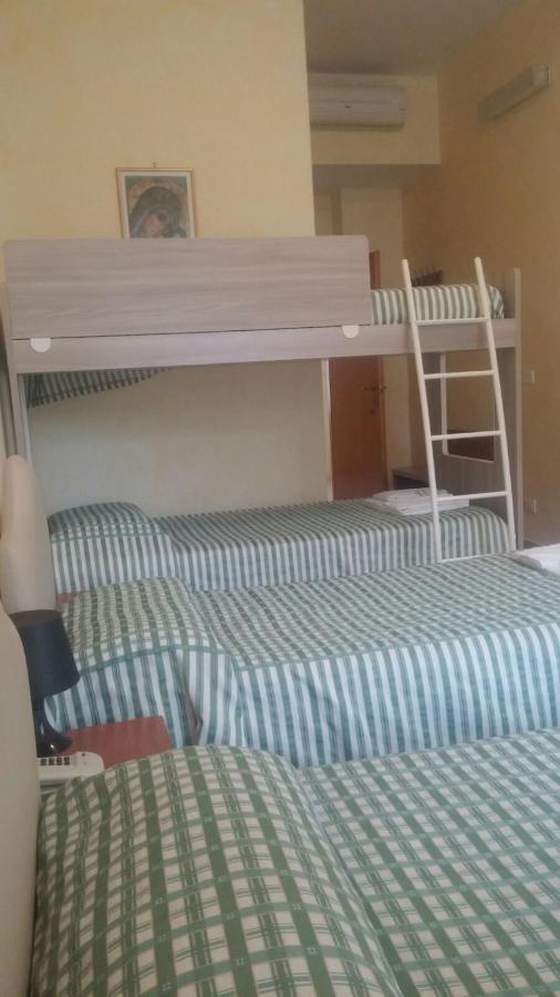 Economy Quadruple Room