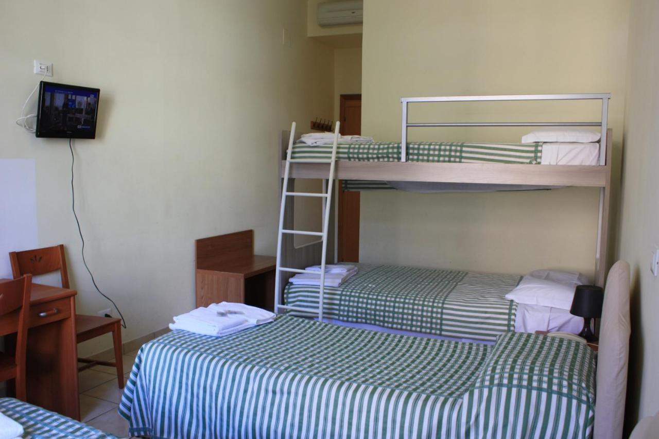 Economy Quadruple Room